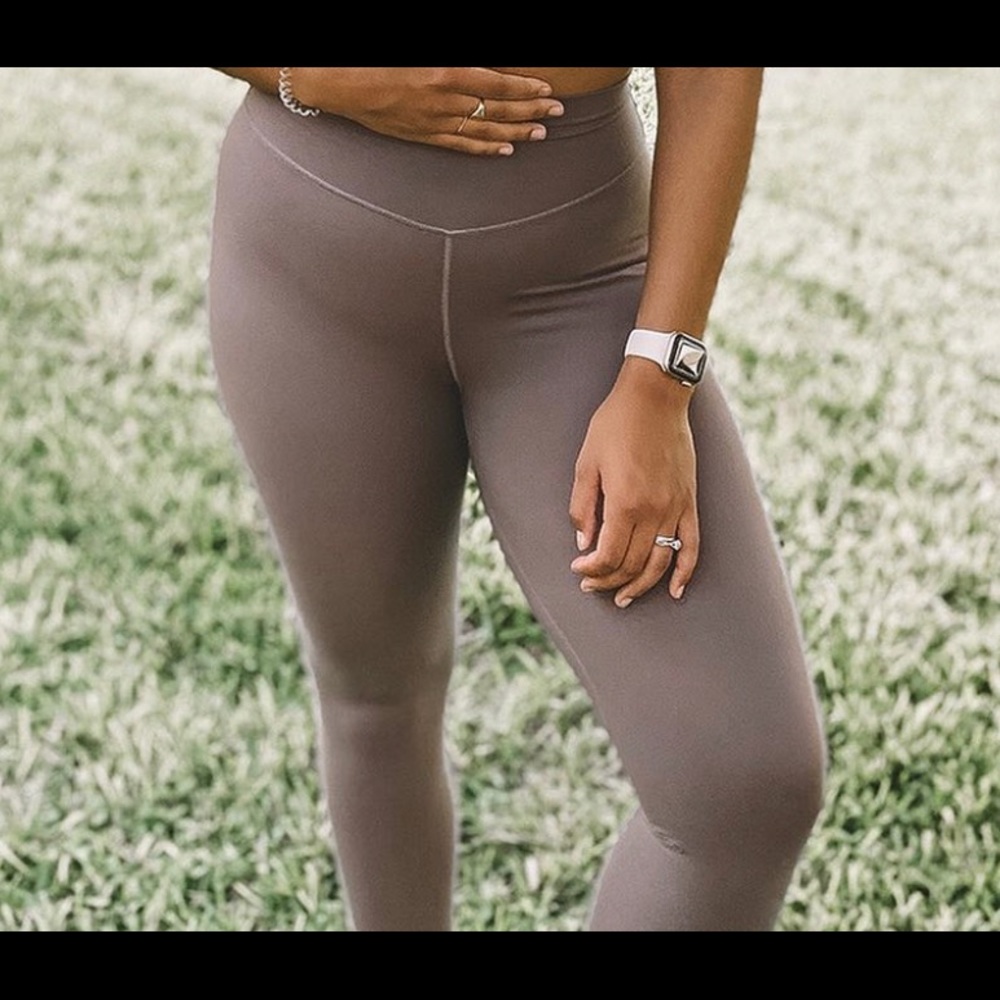 Balance Athletica- Waves Collection Tan OG Legging - XS